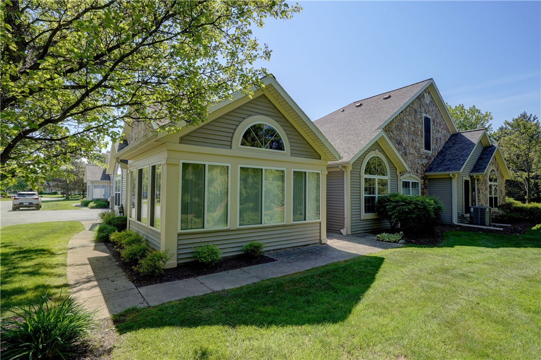 139 Maple Center Road Greece, NY 14468 - Photo 4 of 45