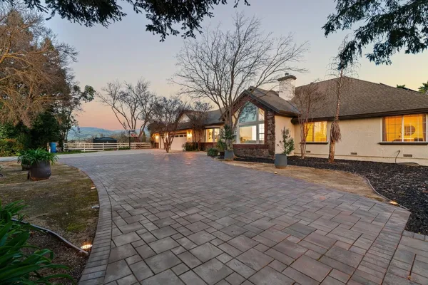 $2,499,000 | 380 West Middle Avenue, Morgan Hill, CA 95037