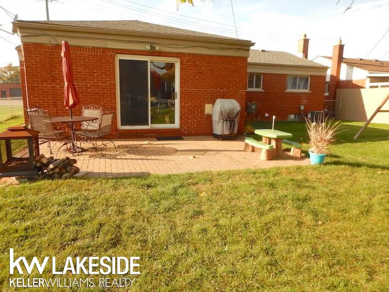 33500 Klein Road Fraser, MI 48026 - Photo 2 of 25 31306806-1.JPG