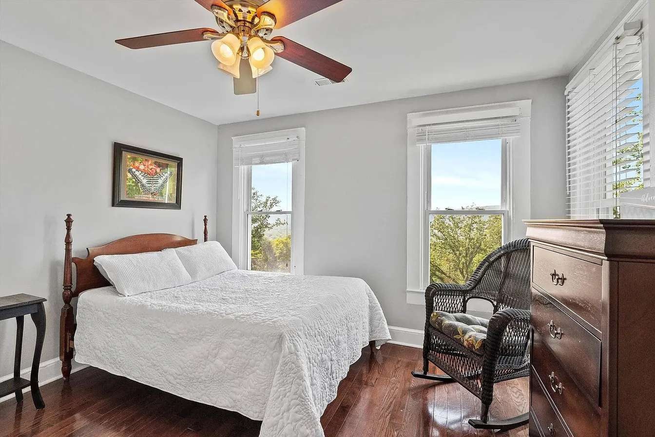 549 South Crest Road Chattanooga, TN 37404 - Photo 7 of 25