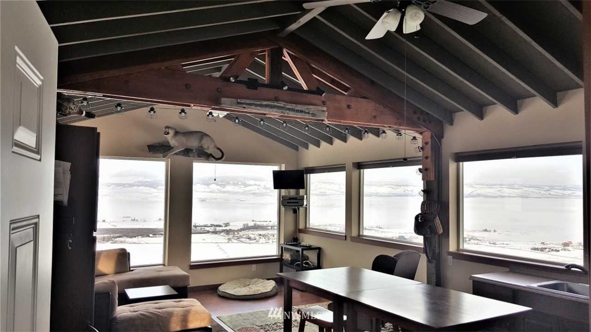 551 Ridge Road Ellensburg, WA 98926 - Photo 2 of 14 Gallery Image 2