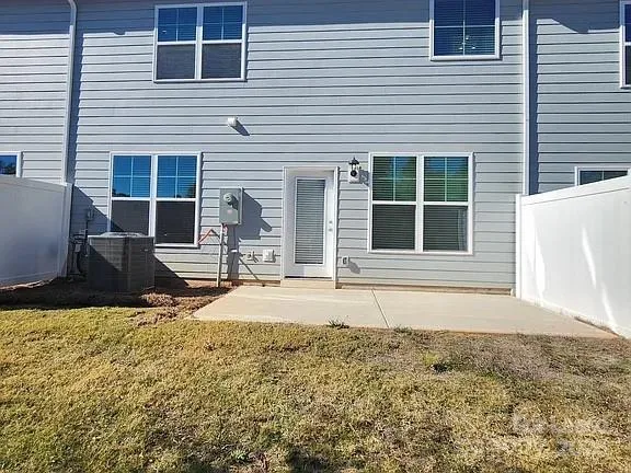 a house view with a outdoor space