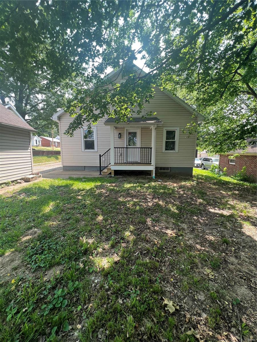 321 North Library Street Waterloo, IL 62298 - Photo 3 of 17