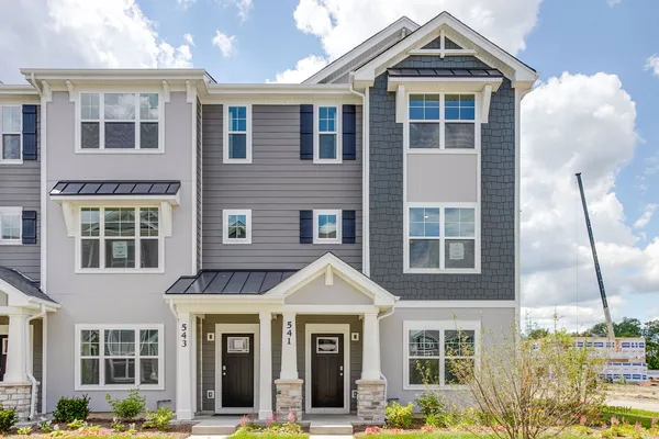 $3,800 | 541 Yosemite Way, Mundelein, IL 60060