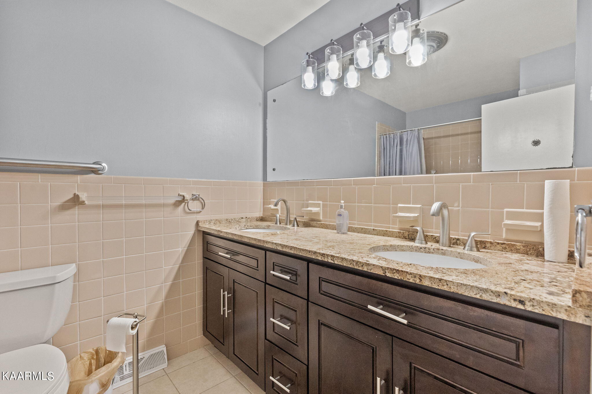 100 Davidson Lane Oak Ridge, TN 37830 - Photo 20 of 34 14-web-or-mls-217A9479a