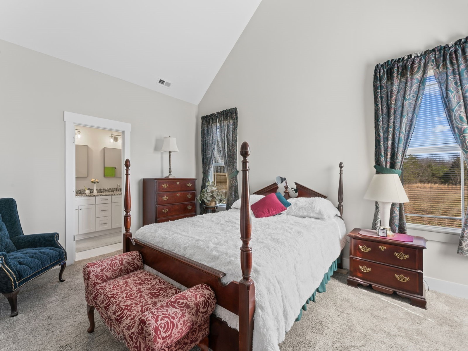 506 Bill Fuson Road McMinnville, TN 37110 - Photo 10 of 22 a living room with furniture and a table