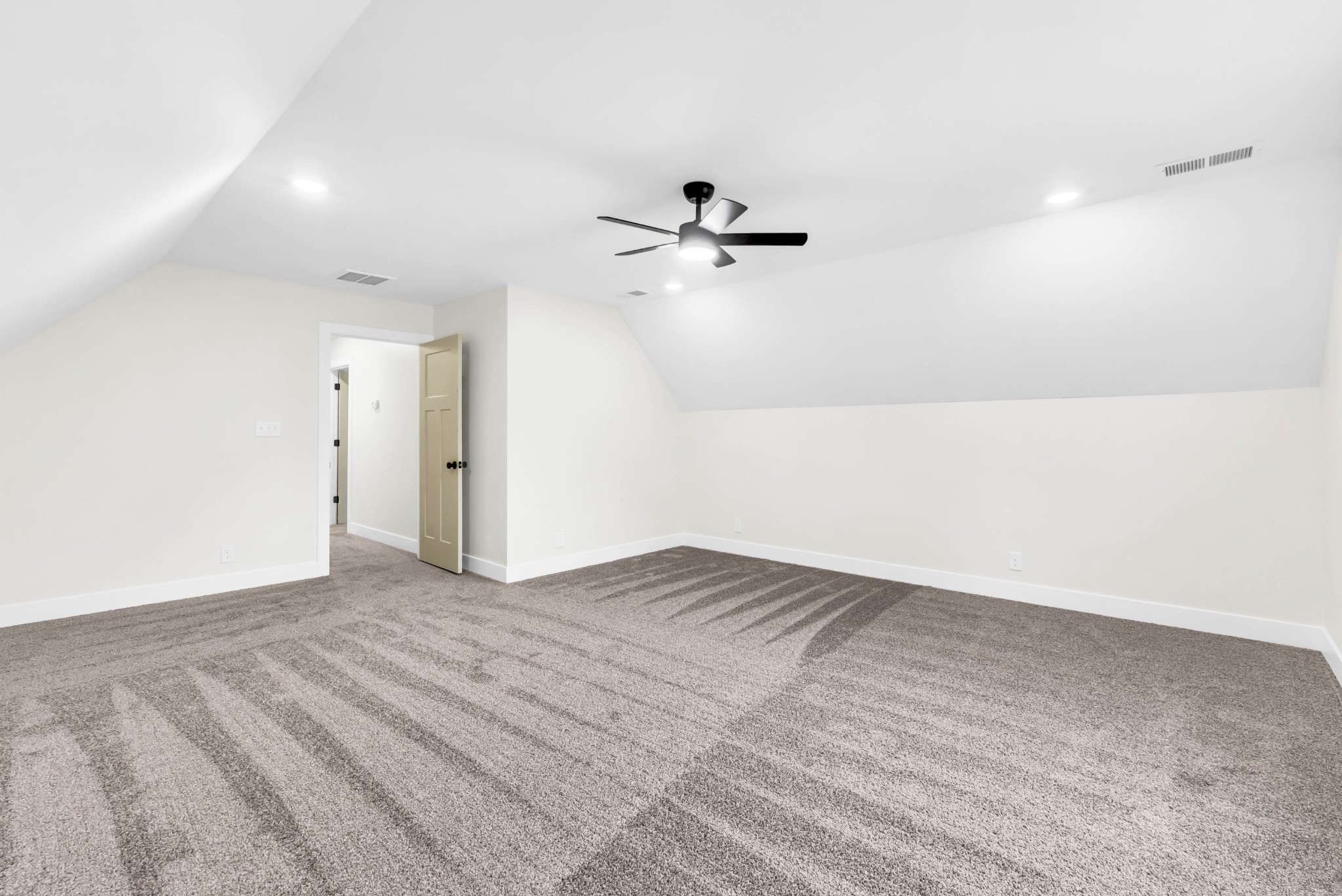 5580 Chambers Road Cumberland Furnace, TN 37051 - Photo 38 of 51 a view of empty room with a ceiling fan