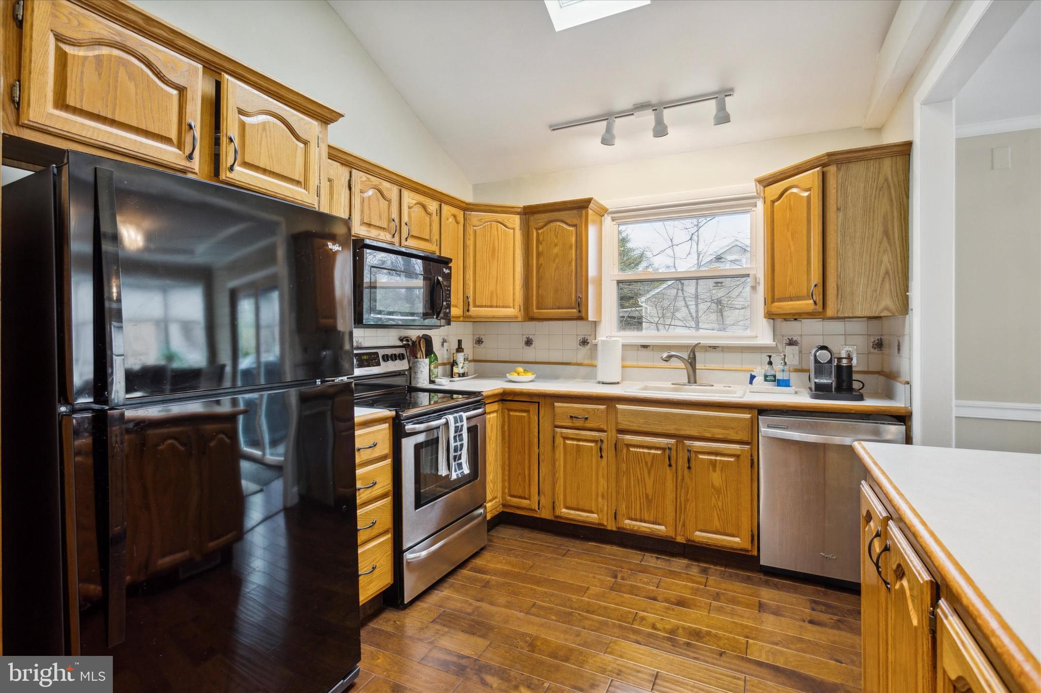 8 South Overhill Road Media, PA 19063 - Photo 14 of 39