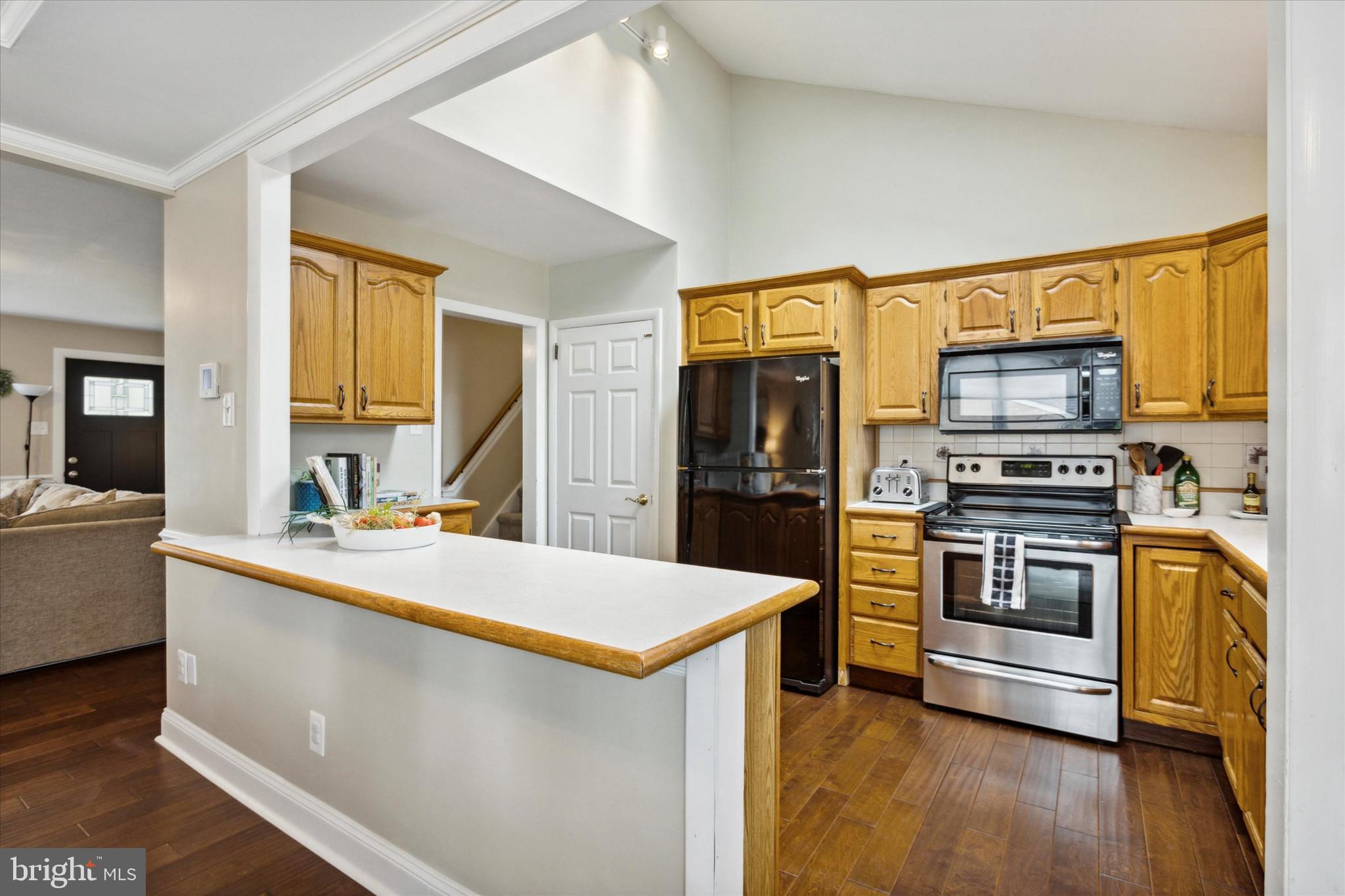 8 South Overhill Road Media, PA 19063 - Photo 15 of 39 Breakfast bar with easy access to the dining room
