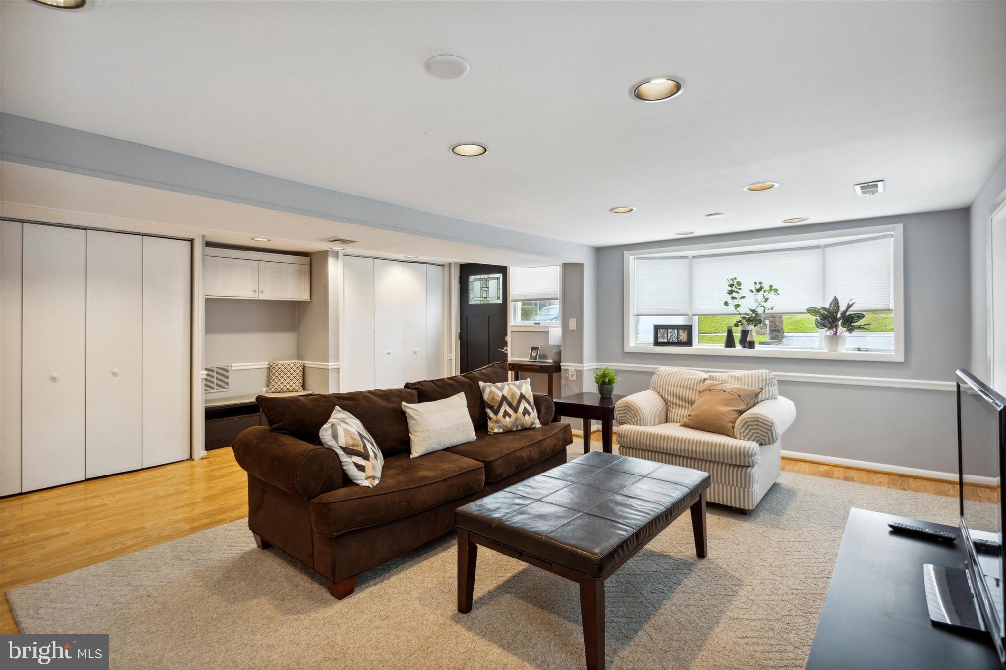 8 South Overhill Road Media, PA 19063 - Photo 19 of 39 Great light