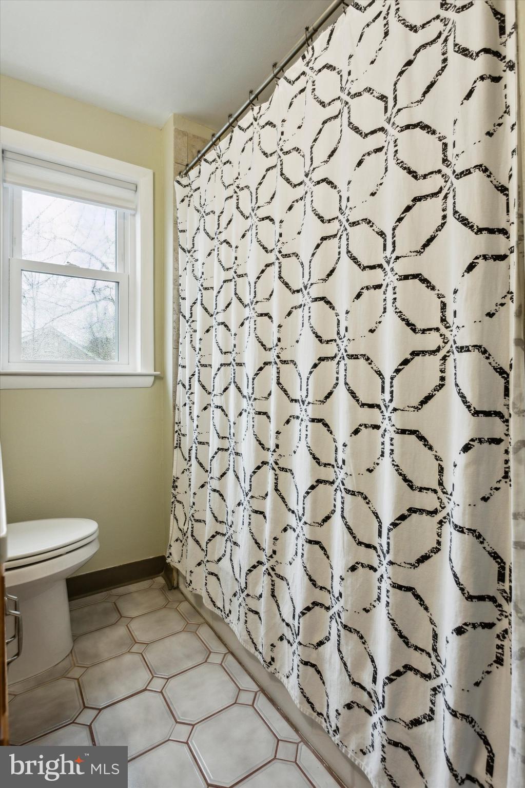 8 South Overhill Road Media, PA 19063 - Photo 30 of 39 2nd floor hall full bath