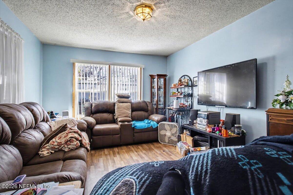 6564 Southwest 163rd Street Starke, FL 32091 - Photo 4 of 18 37-CFREM_6564_SW_163rd_St_Starke_FL-37