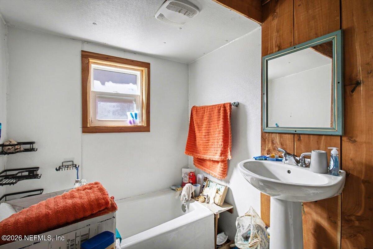 6564 Southwest 163rd Street Starke, FL 32091 - Photo 10 of 18 20-CFREM_6564_SW_163rd_St_Starke_FL-20