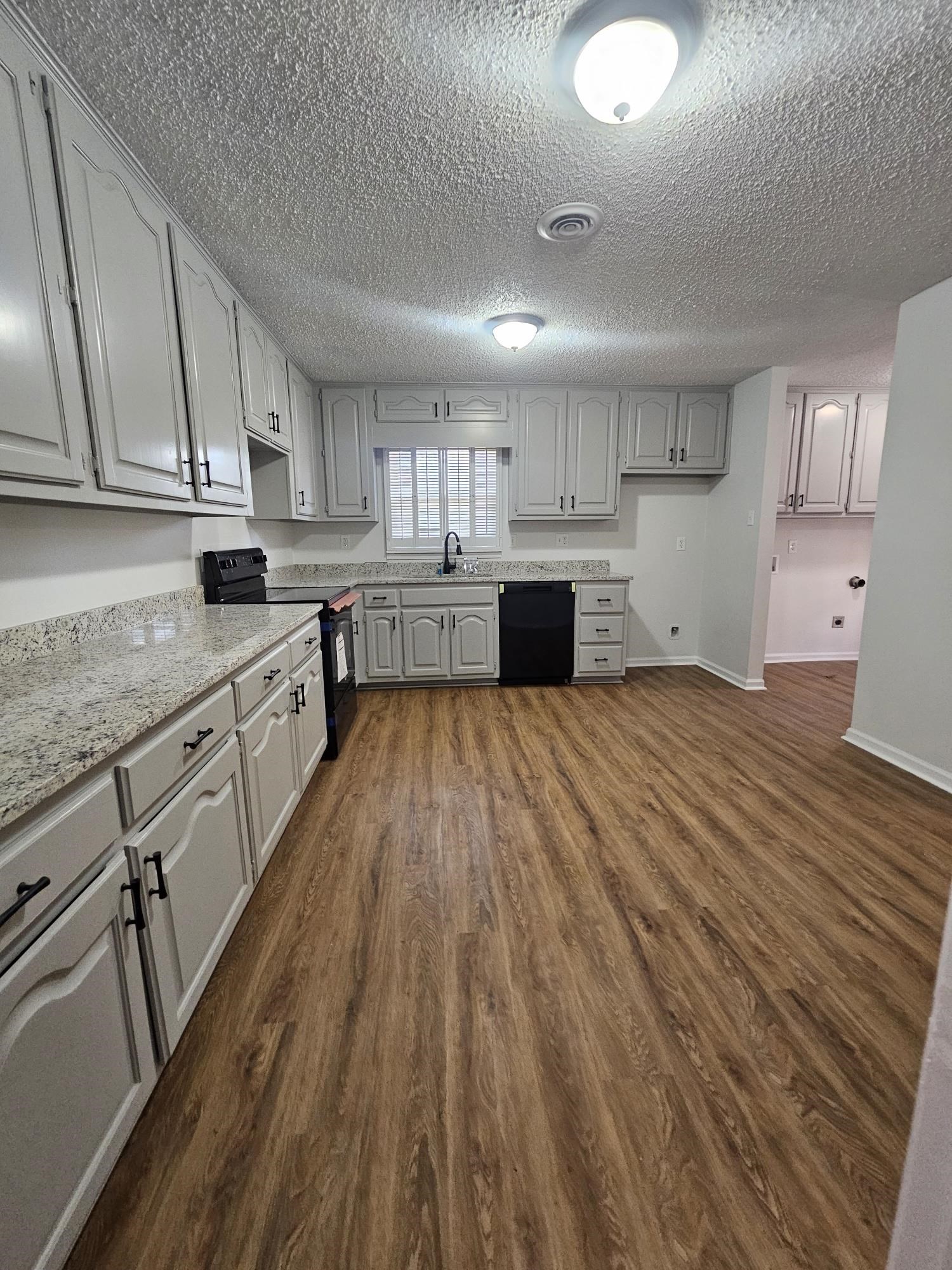 4962 Lochinvar Road Memphis, TN 38116 - Photo 7 of 18 Gallery Image 7