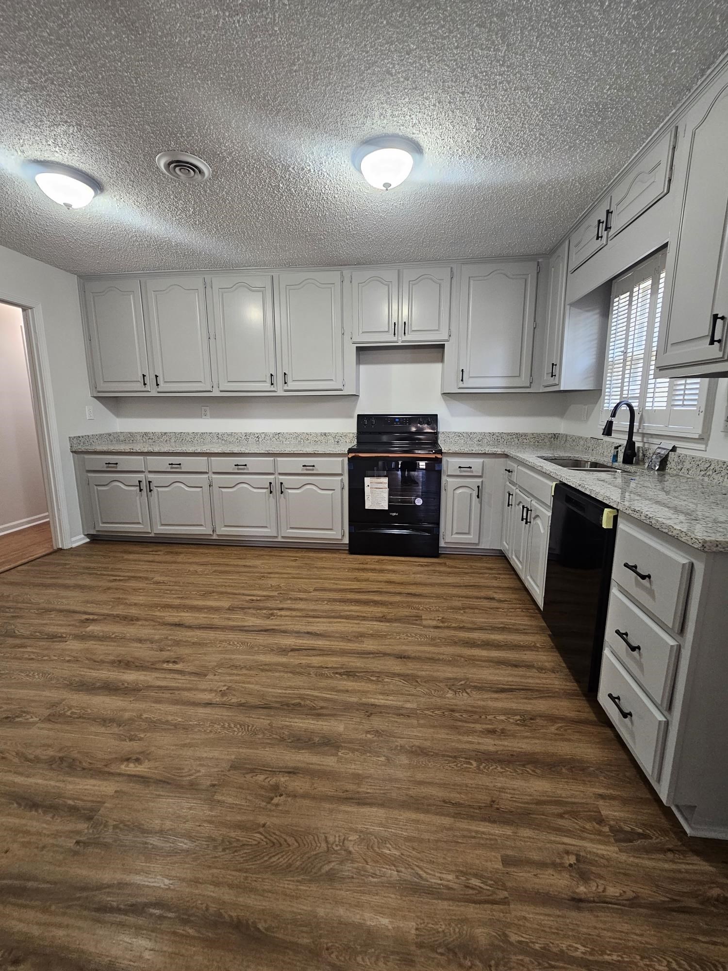 4962 Lochinvar Road Memphis, TN 38116 - Photo 8 of 18 Gallery Image 8