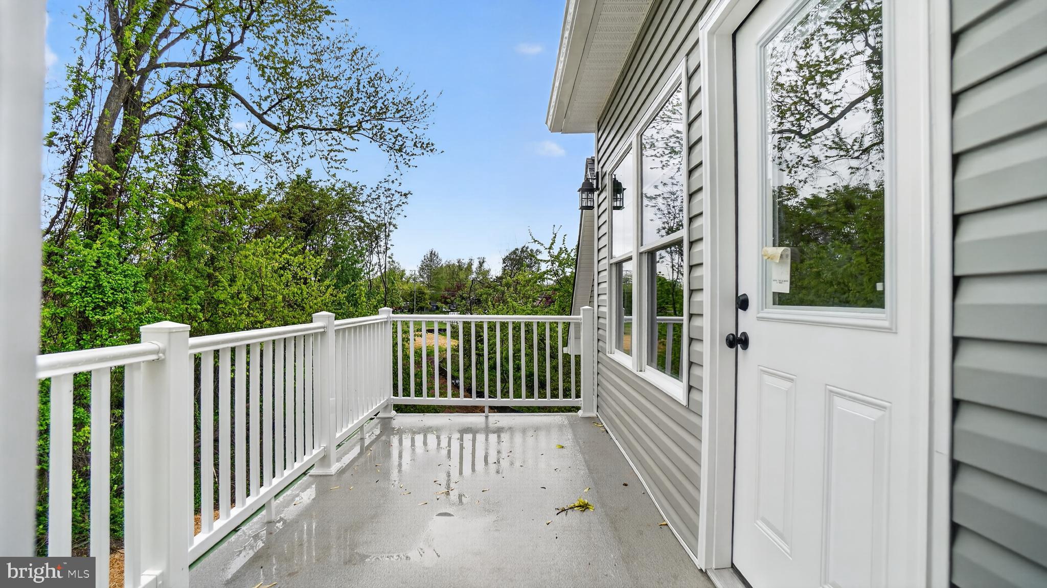 2001 Poplar Ridge Road Pasadena, MD 21122 - Photo 53 of 83 upper level deck from bedroom #2/33