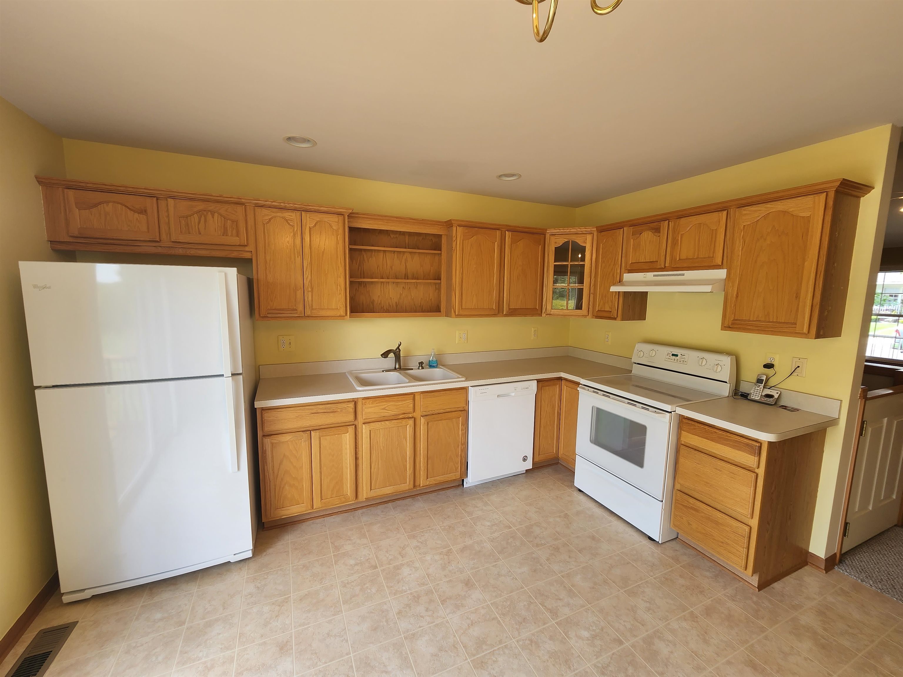 488 Harvard Drive Romeo, MI 48065 - Photo 6 of 19 50088671-5.JPG