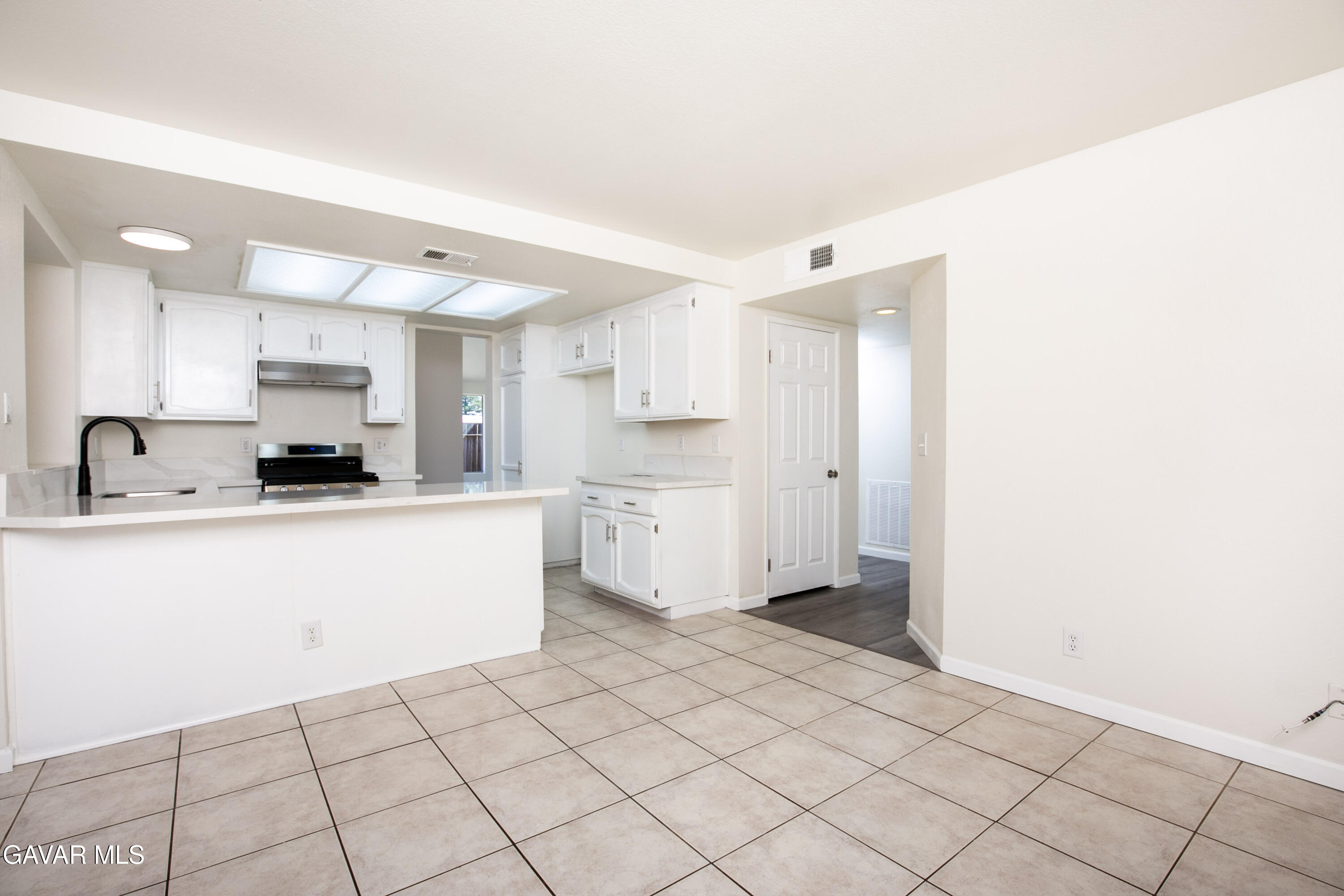 805 Jason Court Lancaster, CA 93534 - Photo 14 of 25 Image-14