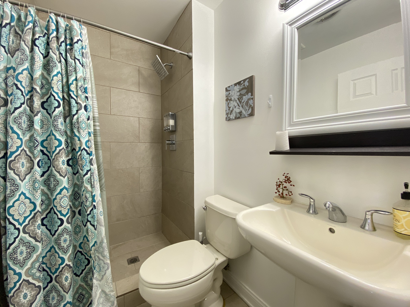 1437 West Taylor Street, Unit 3 Chicago, IL 60607 - Photo 8 of 10