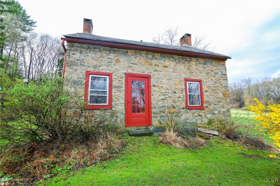 3772 Wilhelm Road Bethlehem, PA 18015 - Photo 24 of 40 Gallery Image 24