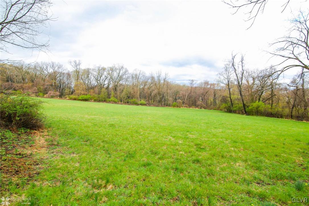 3772 Wilhelm Road Bethlehem, PA 18015 - Photo 35 of 40 Gallery Image 35