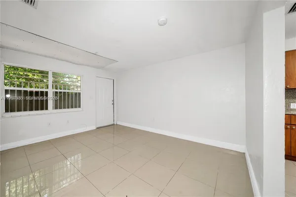 $1,975 | 5545 Northwest 3rd Avenue, Unit W, Miami, FL 33127