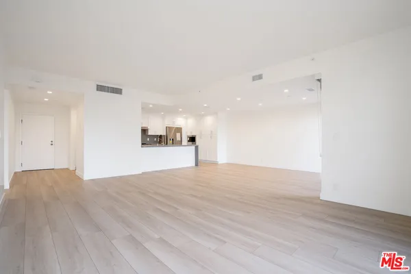 $4,800 | 600 West 9th Street, Unit 1509, Los Angeles, CA 90015