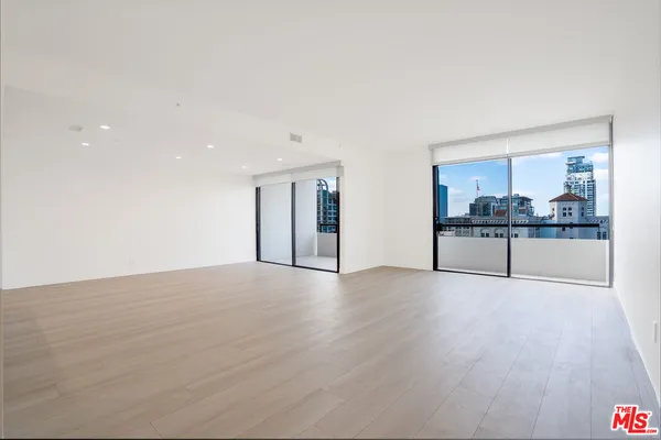 $4,800 | 600 West 9th Street, Unit 1509, Los Angeles, CA 90015