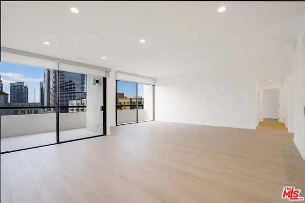 $4,800 | 600 West 9th Street, Unit 1509, Los Angeles, CA 90015