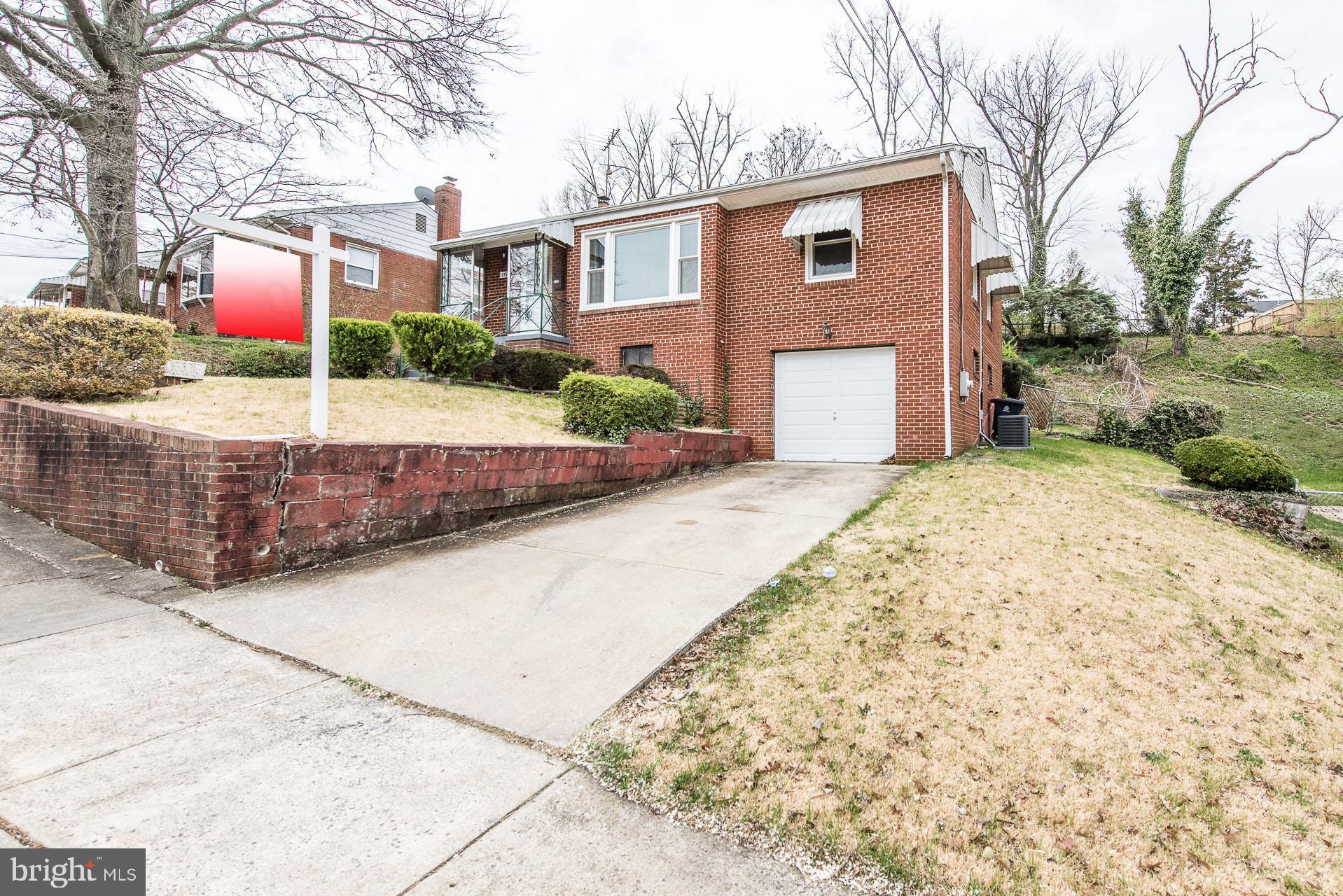 6711 Stanton Road Hyattsville, MD 20784 - Photo 3 of 27 Gallery Image 3
