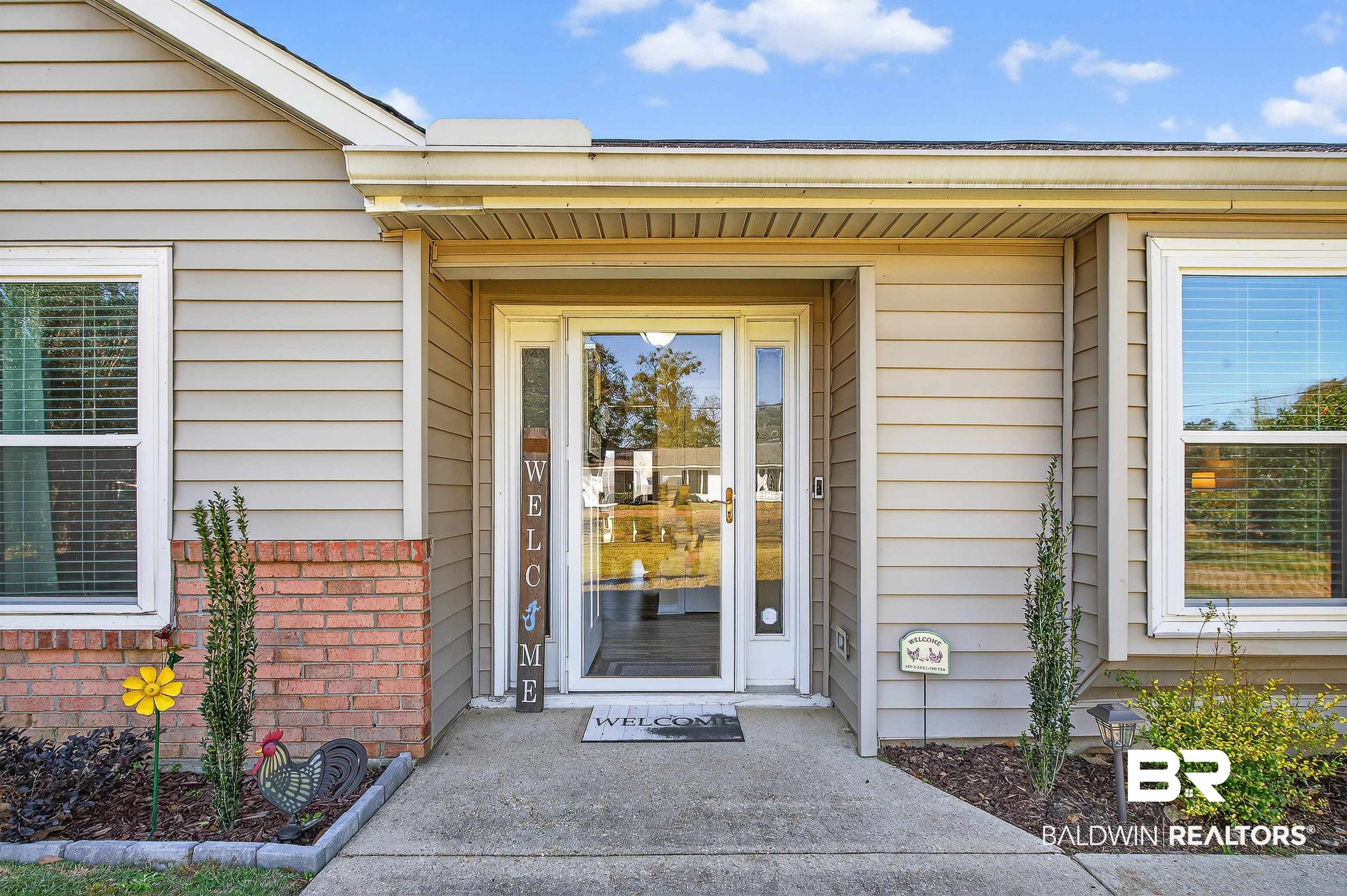 2 Magnolia Circle Foley, AL 36535 - Photo 4 of 45