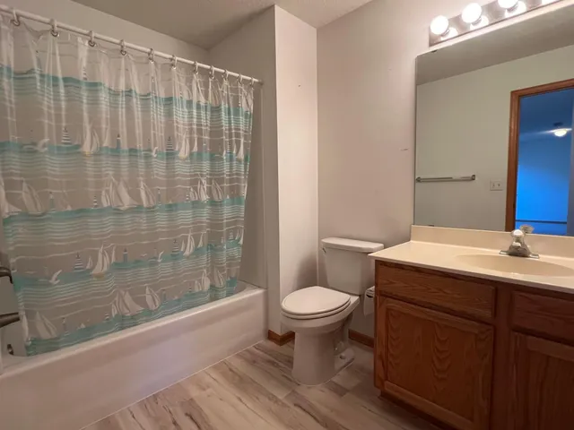 $279,900 | 7298 Lea Court North, Lino Lakes, MN 55014