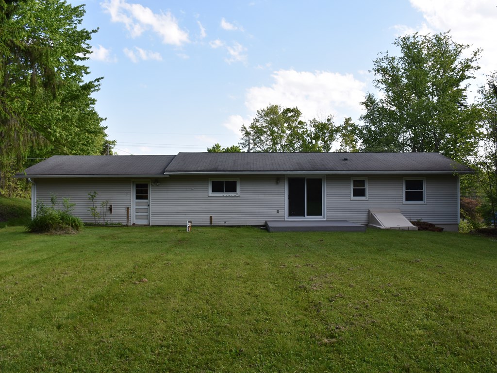 16475 Harmonsburg Road Meadville, PA 16335 - Photo 4 of 35 a house view with a garden space