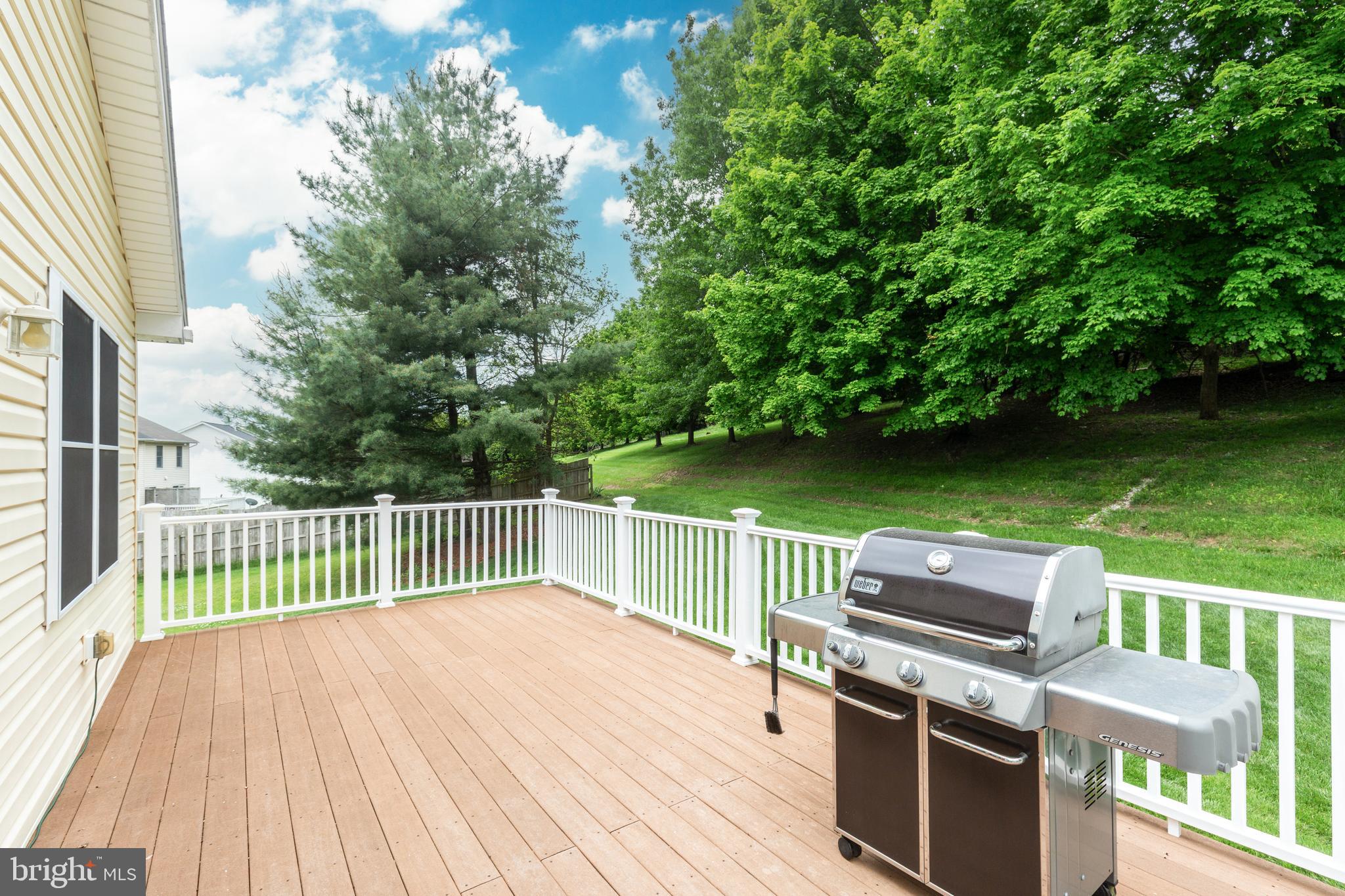 312 Inverness Close Westminster, MD 21158 - Photo 26 of 36 a terrace view with a seating space