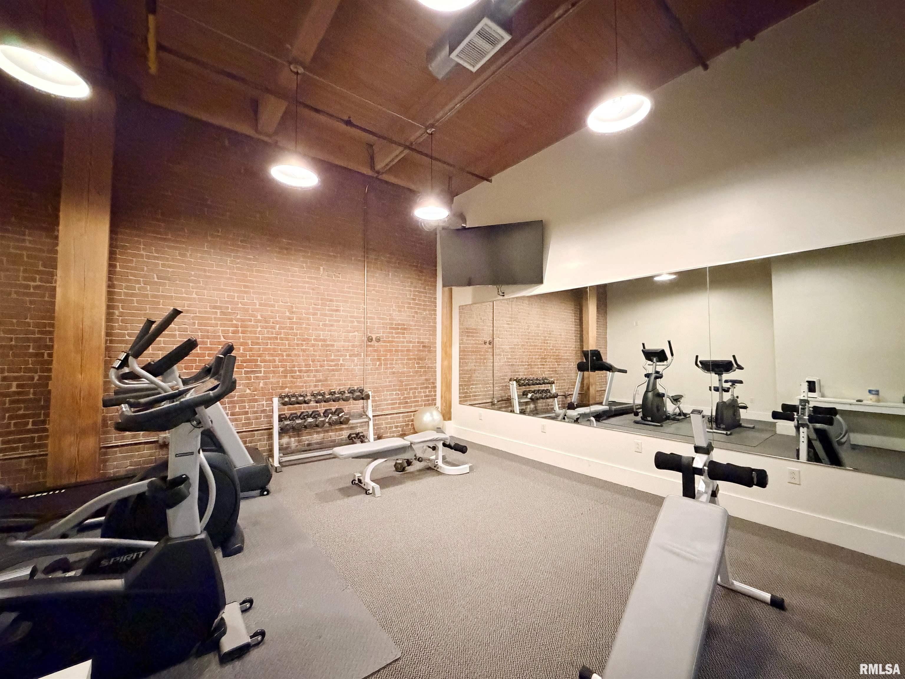 311 Southwest Water Street, Unit 3 & 4 Peoria, IL 61602 - Photo 19 of 42