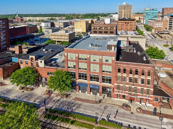 $3,500,000 | 311 Southwest Water Street, Unit 3 & 4, Peoria, IL 61602