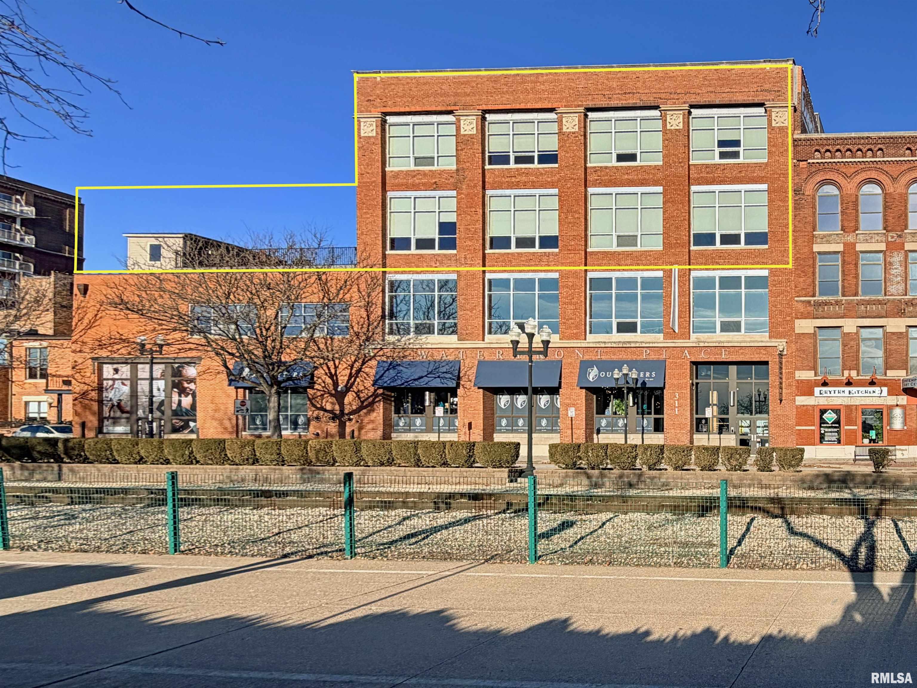 311 Southwest Water Street, Unit 3 & 4 Peoria, IL 61602 - Photo 4 of 42