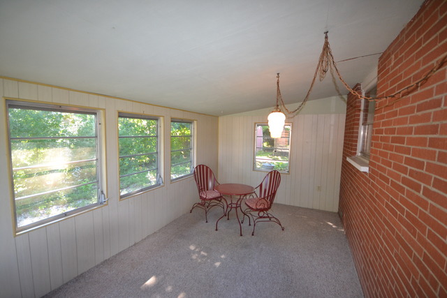 107 Lippincott Road Fox Lake, IL 60020 - Photo 14 of 21