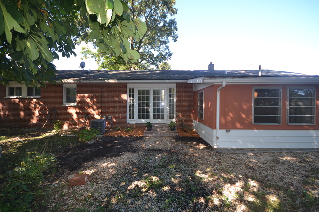 107 Lippincott Road Fox Lake, IL 60020 - Photo 4 of 21