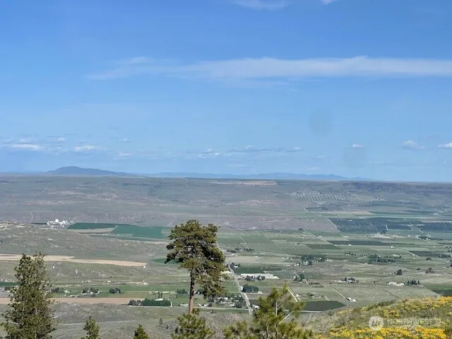 $570,000 | 120 Cielo Circle, Brewster, WA 98812