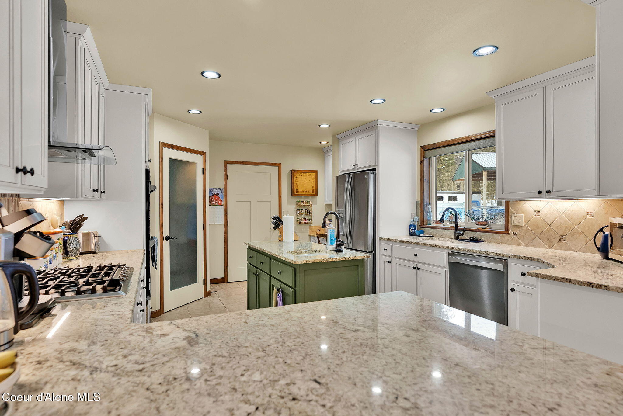 204 Jeru Ridge Trail Sandpoint, ID 83864 - Photo 16 of 78 10-web-or-mls-SkyLight - Jenny-39