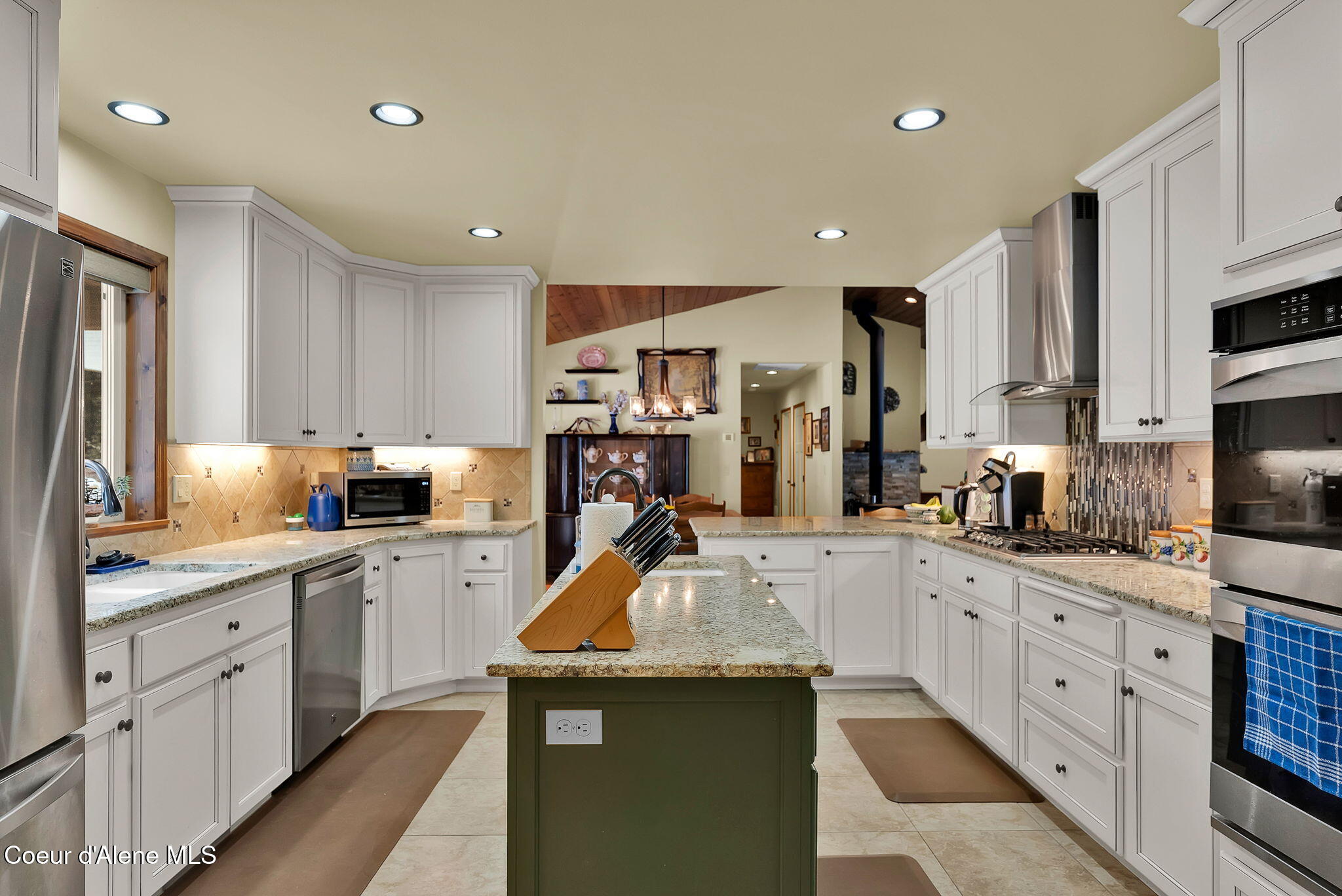 204 Jeru Ridge Trail Sandpoint, ID 83864 - Photo 19 of 78 13-web-or-mls-SkyLight - Jenny-41