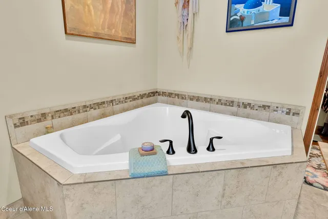 $949,000 | 204 Jeru Ridge Trail, Sandpoint, ID 83864