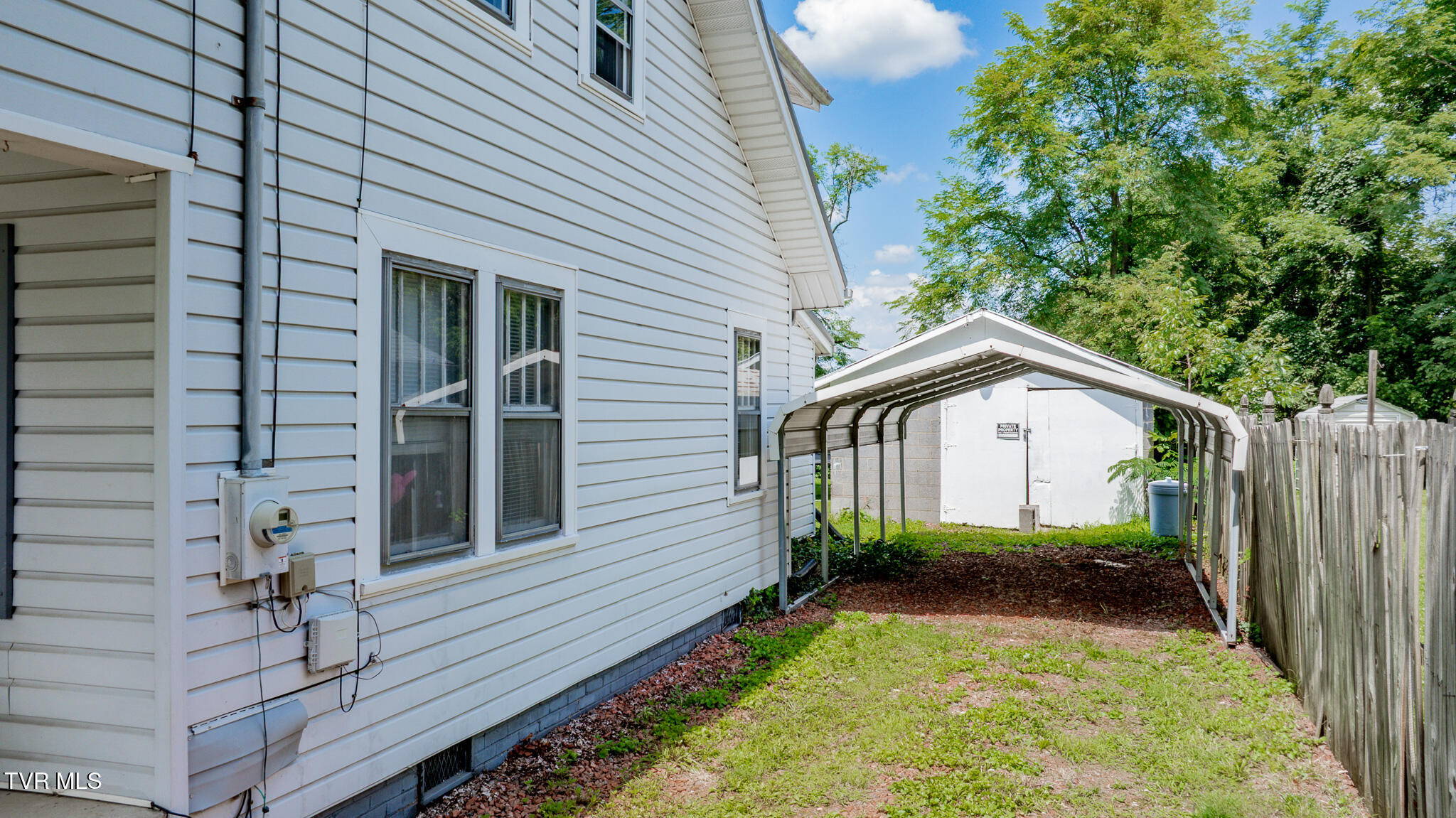 2424 Overlook Road Kingsport, TN 37664 - Photo 27 of 32 dji_fly_20260805_140622_0307_17859532561