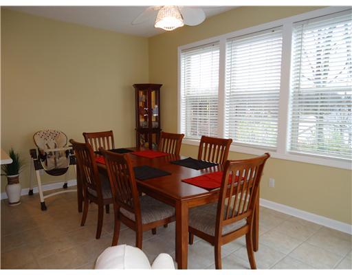 2423 Nicholson Road Franklin Park, PA 15143 - Photo 8 of 18 Kitchen.