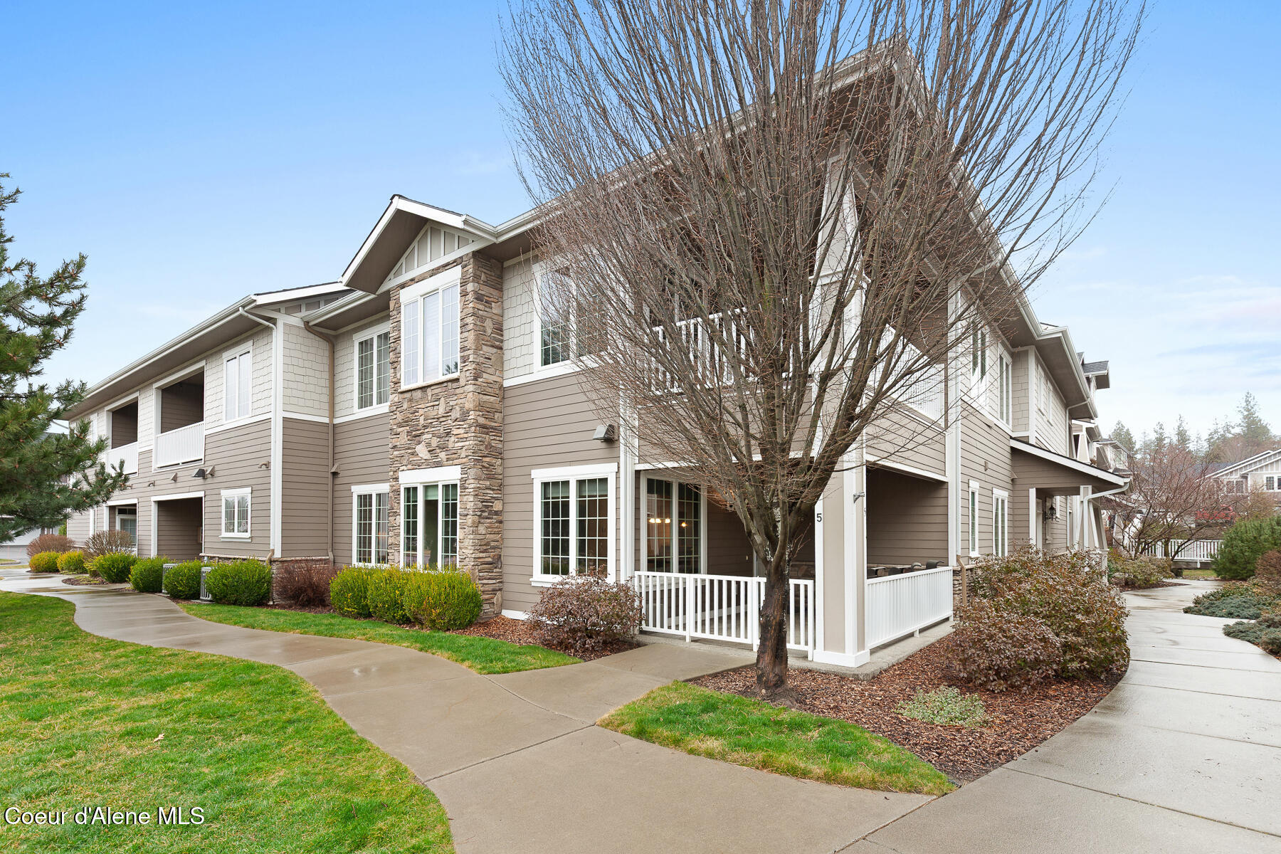 4580 Greenchain Loop, Unit 5 Coeur D'Alene, ID 83814 - Photo 2 of 29 4580GreenchainLoopUnit5-2