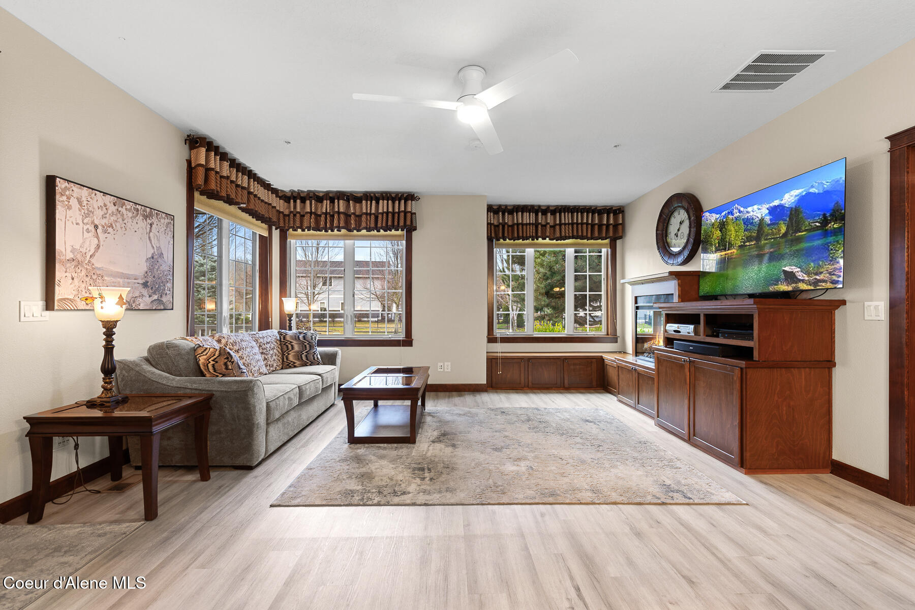 4580 Greenchain Loop, Unit 5 Coeur D'Alene, ID 83814 - Photo 5 of 29 4580GreenchainLoopUnit5-5