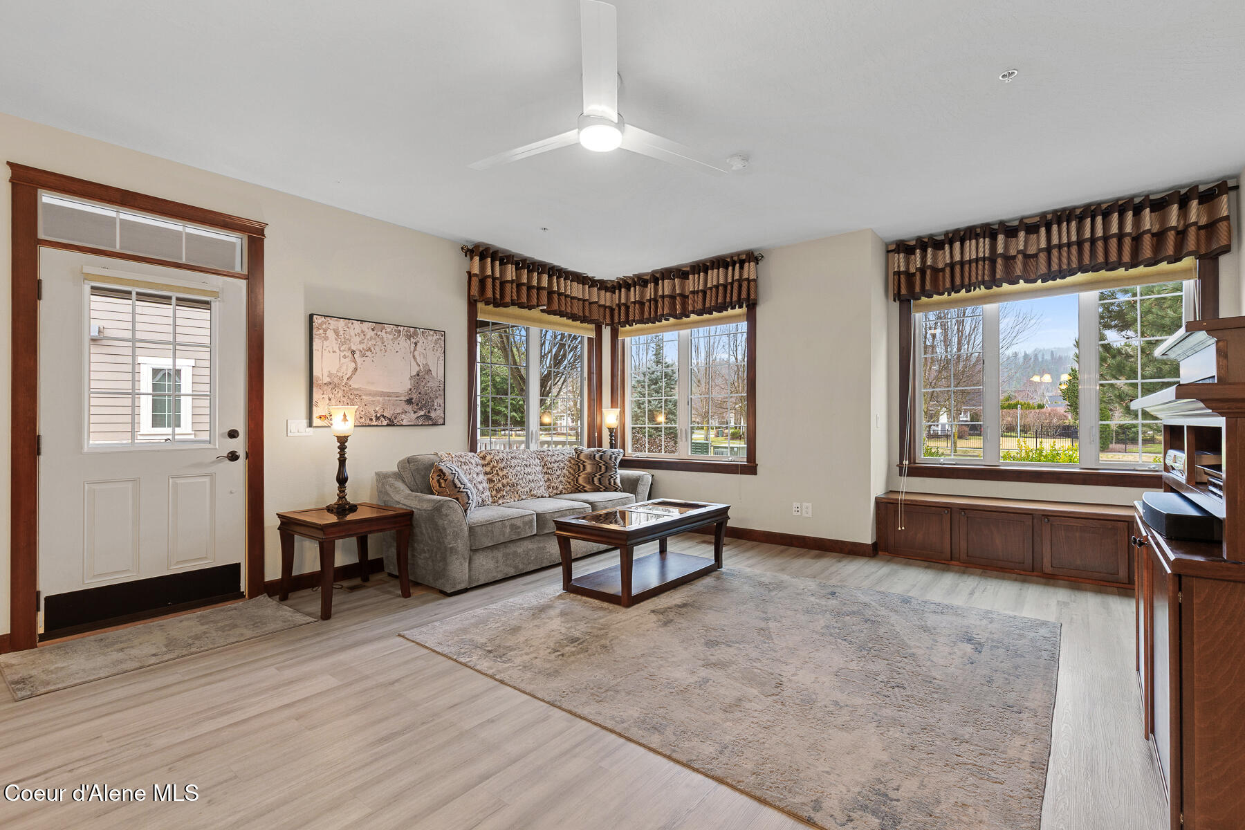 4580 Greenchain Loop, Unit 5 Coeur D'Alene, ID 83814 - Photo 6 of 29 4580GreenchainLoopUnit5-6