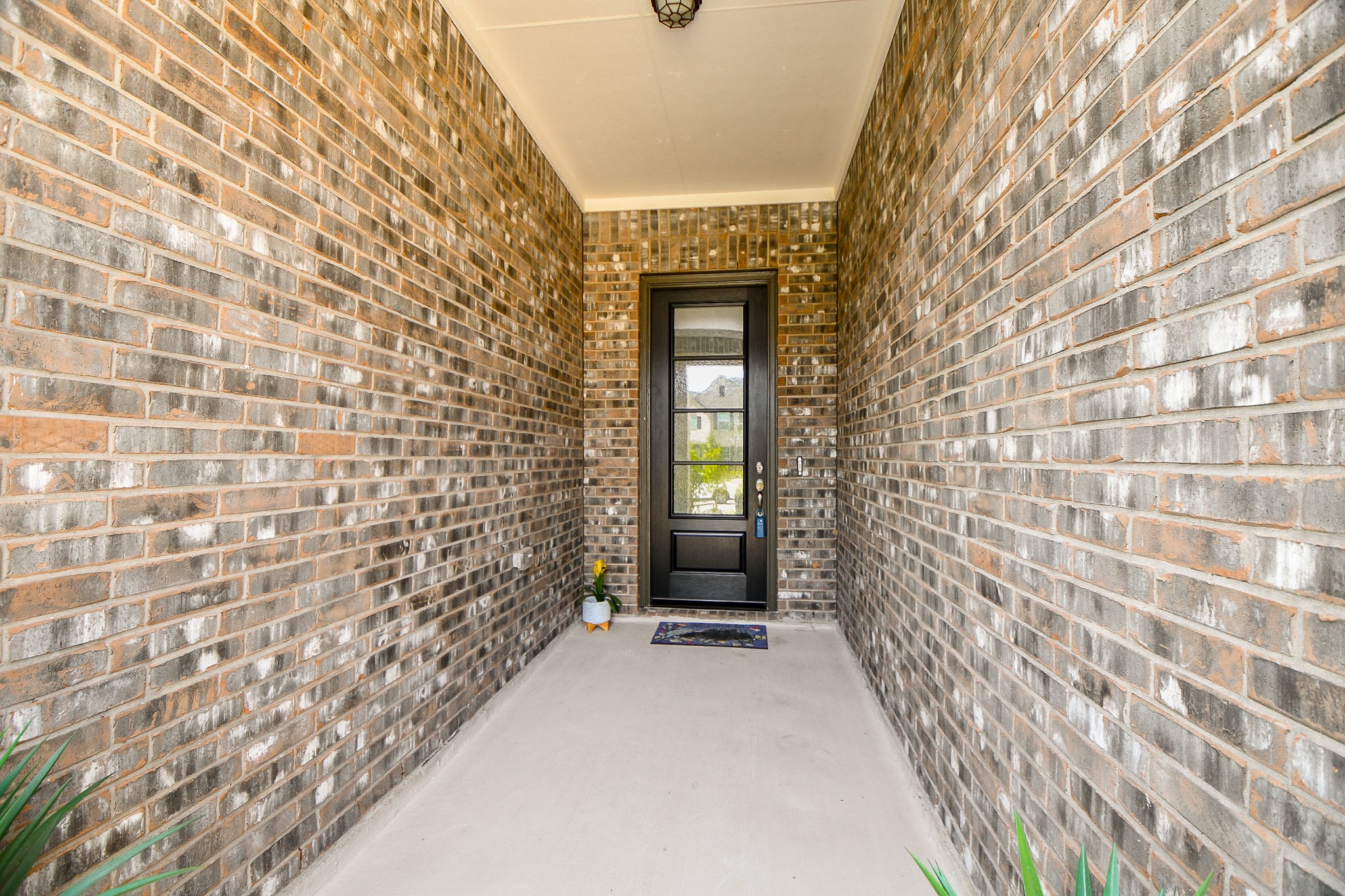 8215 Longear Lane Rosenberg, TX 77469 - Photo 2 of 23 Front Entry
