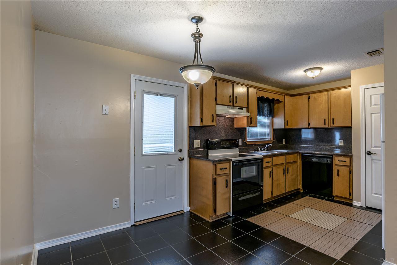 7337 Sachem Road Pensacola, FL 32506 - Photo 4 of 16 Gallery Image 4